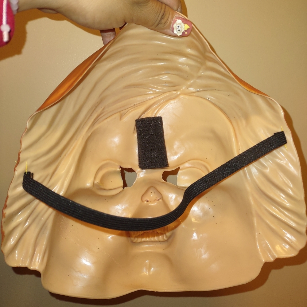 Chucky Horror Mask - Picture 3 of 7